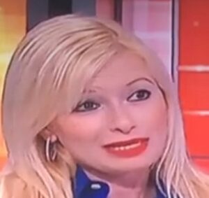 חווה קליין הפכה מישהי בזכות פתיחת רגליים לאפי נוה