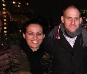 שרית עבדיאן עם רון גרליץ טוחנת נקניקים בניו יורק 2014