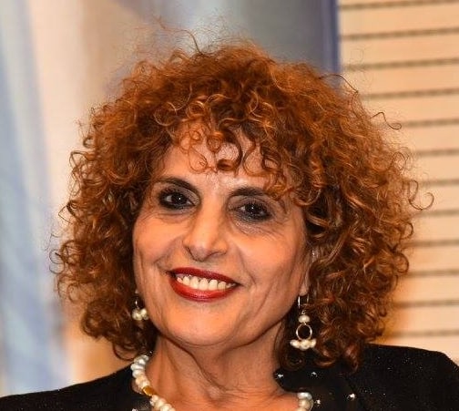 אהובה יששכר אפי נוה אמר עליה שהיא בולסת אוכל בבופה של הלשכה