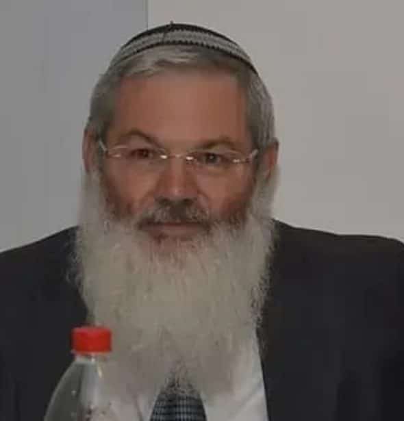 אלי בן דהן מנהל בתי הדין היהודיים סוגד לווגינה ולעשתורת