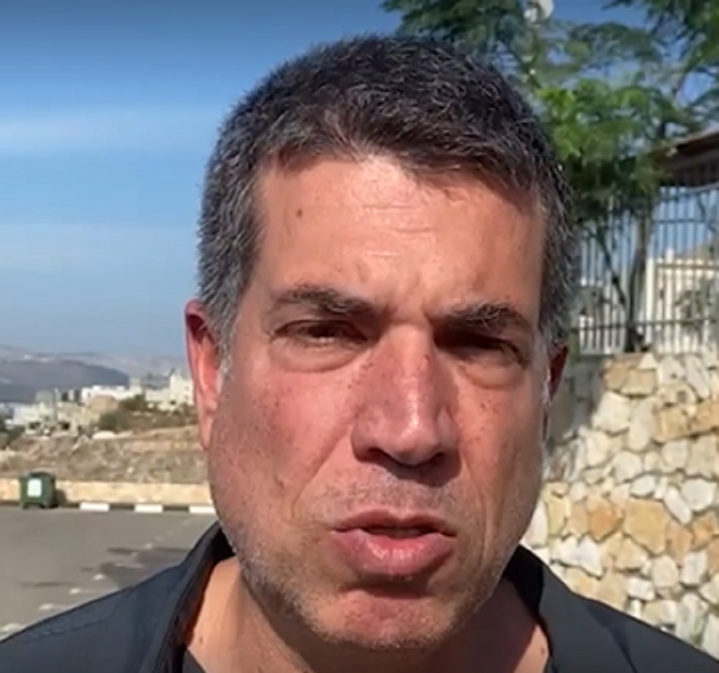 השוטר תמיר ארד ממגר פשיעה תפס 7 ילדים פלסטינים מקבצי נדבות והחרים 92 שח
