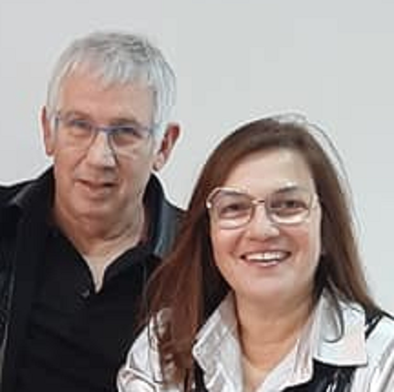 רחלי גולדבלט ודוד ספקטור מייחצנים את מחראת קפלן ודפנה הולץ