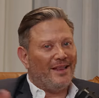 רן רייכמן עושה הכל מקבל באנאלי מתכופף בגלורי הול