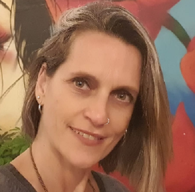יפעת המר עוס מפעילת תנורי מוות לגברים גרושים