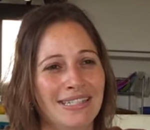 מיטל בוכמן שינדל למדה חייטות ותפירת תיקים במתפרה של שי ניצן