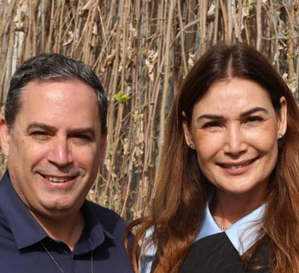רומי קנבל מלקקת תחת לעמית בכר הגועלי