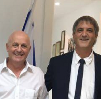 אבי חימי עם דמות משפטית האם זה יעקב שפסר