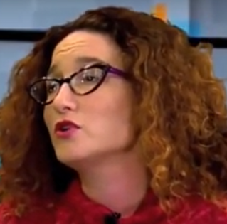 רותם אלוני דויודוב בהמת מגדר קלינית חושבת שתנצח את אייל גולן