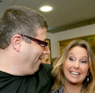 שרי אריסון עם אהוב ליבה רני רהב מהאורגיות