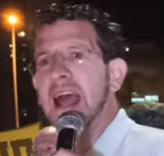 גיל אבריאל קוקסינל פמיניסט יורק על מדינת ישראל שפרנסה אותו