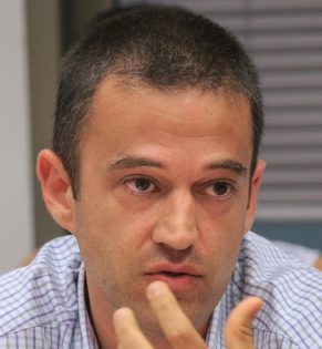 חיים ויסמונסקי התחנך במסדרונות האפלים של השטאזי