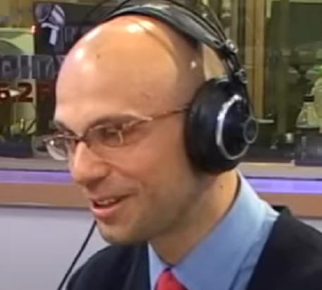 דימה אדמסקי חירטוטי זבל במכללת הקונצפציה לביטחון לאומי