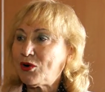 סולי נתן מפקחת על חינוך בשטחים מגיעה לביס עם אודם של מכון עיסוי