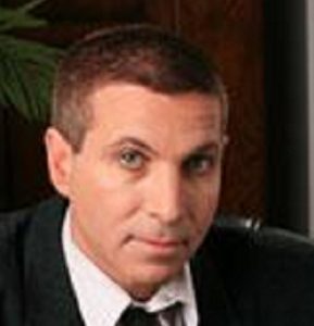 ערן קנובל גובה חובות להוט בריבית קצוצה ועיקולים נכלוליים