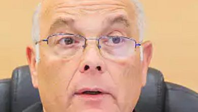 מנחם פינקלשטיין מטייח עשרות אלפי תלונות על פרקליטים