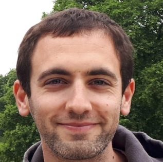 תום דורון השתעבד לזין של נוחבה גדול עבה ועסיסי