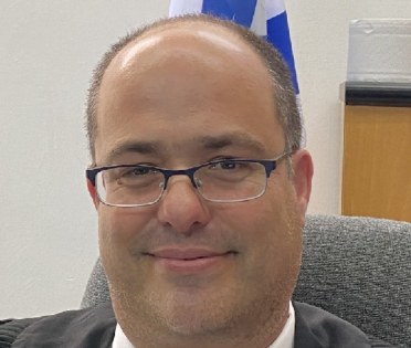 אור ממון שונא יהודים מתנחלים וגברים גרושים