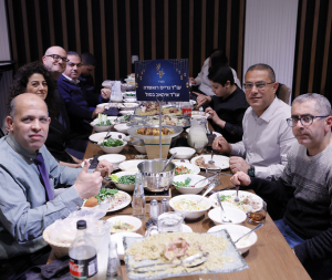 גרייס רואשדה ואיהאב בסול שולחן מיוחד לאכול על חשבון לשכת עורכי הדין