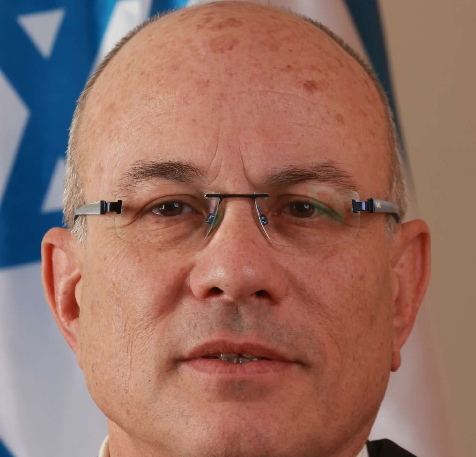 ליאור ברינגר סוגד לפמיניזם ולעושק הגברים הגרושים