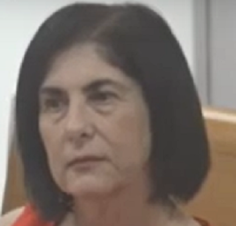 סאמיה קרא אשתו של ג'ורג' קרא מקבלת זין ערבי בכוס