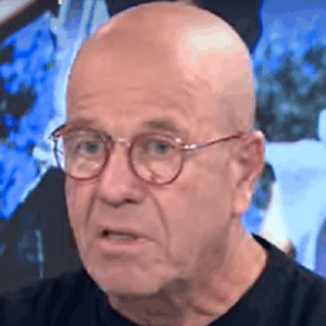 אברום בורג הדתיים הם בני שטן והחמאס ואיראן הם אנשי אהבה עולמית