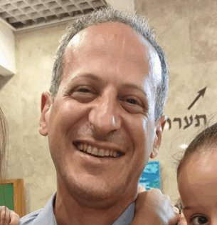 רן שפרינצק השבכ עשה עבודה מעולה ב 7 לאוקטובר בשירות הבגידה