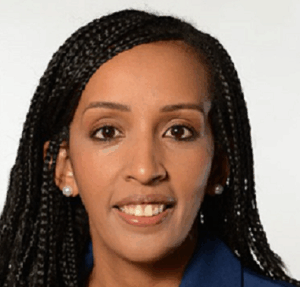 אילנית ביטאו הביאו אותה מאפריקה להתעלל בציבור