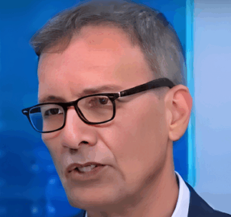 דוד חודק צריך ללכת למלחמת אחים עם אש חיה