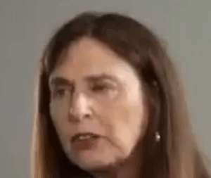 דפנה הולץ פלוץ הגיחה מהחור תחת של רני רהב