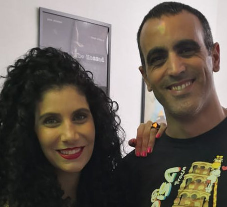 משה שיקו גבסו עם הבתולה מהנוחבה כרמית לוי גבסו