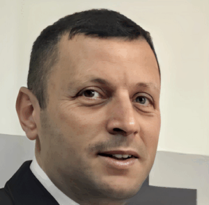 רונן בן צבי חשב שהוא אבו עלי הלך לפנות דיירים וחטף נבוט