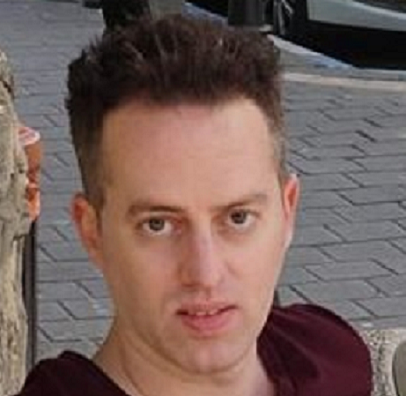 רועי דלח הציע עצמו בן זוג של מיקי בוגנים