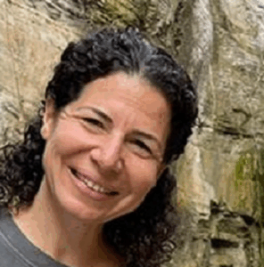 אפרת אורן דוברת פמיניסטית גבלסית רדיקלית