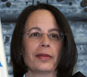 בטינה טאובר כוס פעור למדעי הפמינאציה