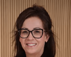 ג'יזל אביב מתווכת דירות שבעצמה לא משלמת שכר דירה