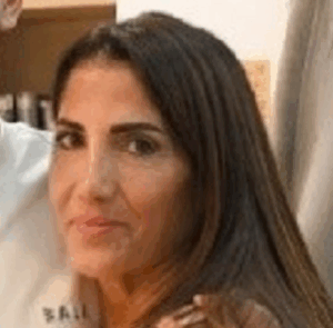 חלי דרעי ממן סייעת גן מזור עם חדר חושך לכליאת ילדים