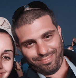 כלב לופז בועל שוטרות במודיעין עילית