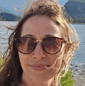 מיטל בוכמן שינדל כלבת השטאזי של החונטה