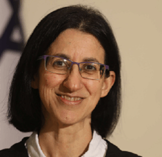 מרב בן ארי פסיכופטית מטורללת 2 מיליון של פיצוי על החדרת אצבעות בכוס