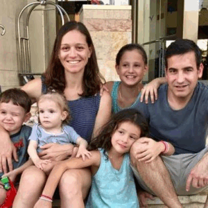 נטע אורן המליטה 4 ילדים ולא שמה אותם בפנימיה