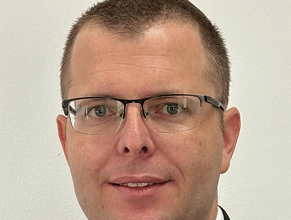 אבי סקוריק תובע צבאי קקמייקה מגיש אישומים על 3000 שח גניבות