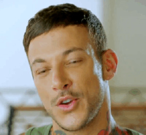 ג'וזי זירה מתקתק את מיקי לוין