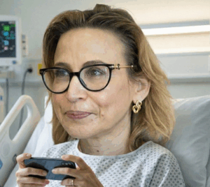 הפצרית יפעת תומר ירושלמי בשמירת התאבדות באיכילוב