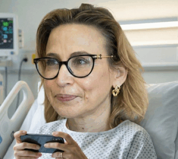 הפצרית יפעת תומר ירושלמי בשמירת התאבדות באיכילוב