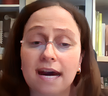 קרן בר מנחם כלבת חונטה שדרדרה את מחש לחיריה