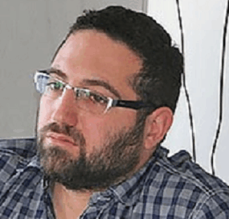 אבי בר-אלי עיתונאי נוחבה בשירות החונטה