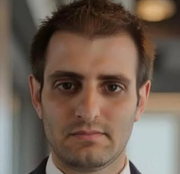 אורן מרל הקפלניסט שמיצג את תופר התיקים מומי משולם