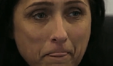 צ'ילה עזרא עבדה כזונה עצמאית וקיבלה עיטור מבוז'י הרצוג