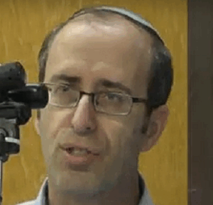 רפי רכס למד דיני תורה במכללת הנוחבה והשרמוטולוגיה