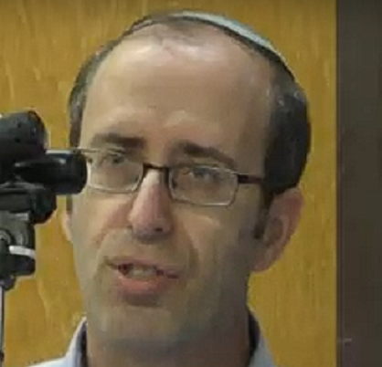 רפי רכס למד דיני תורה במכללת הנוחבה והשרמוטולוגיה